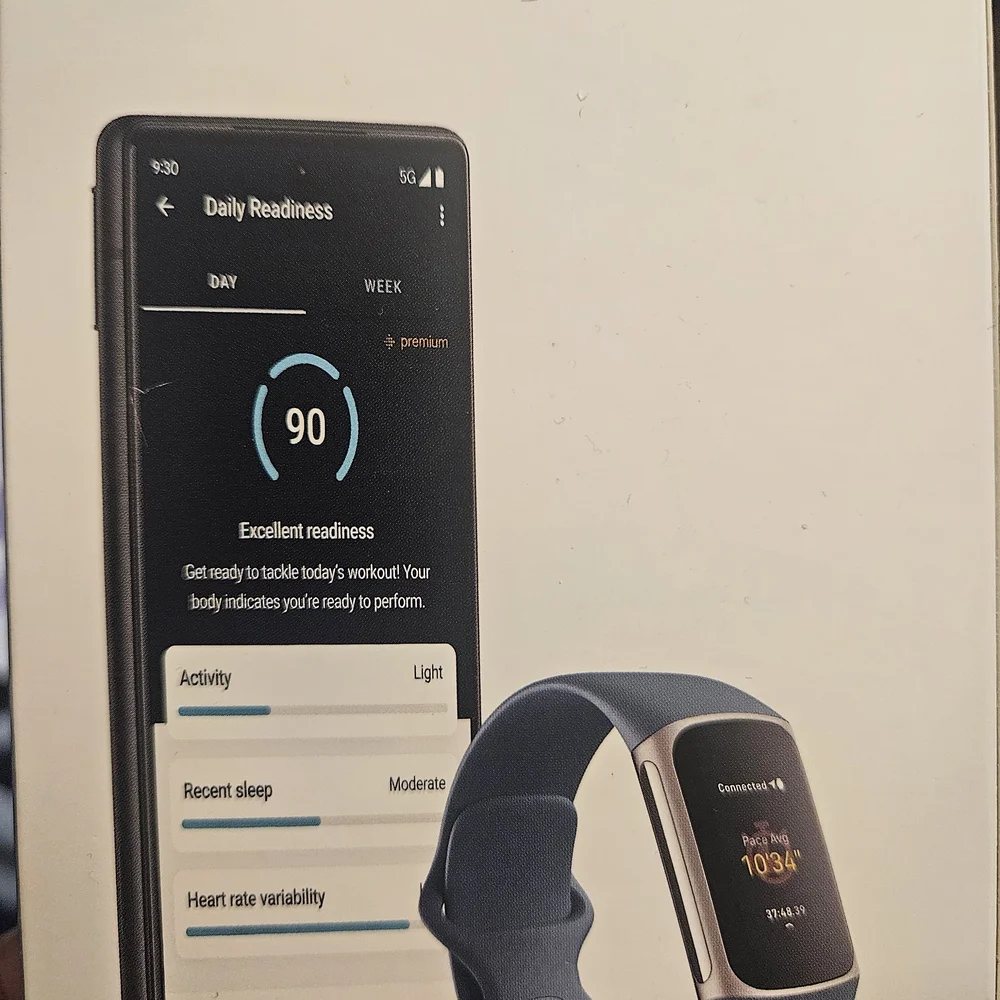 Fitbit Charge 5 - Gold and Blue Fitness Tracker
